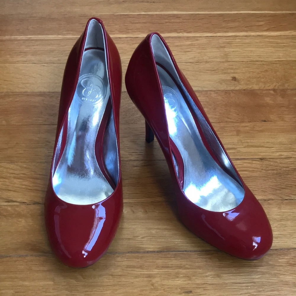NWOT Jessica Simspson Red Pumps 👠
